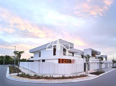 Corner 4 BR Villa T1 Brand New No Service Charge Corner 4 BR Villa T1 Brand New No Service Charge
