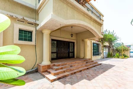 Exclusive 4 BR Villa | Study & Maids room Exclusive 4 BR Villa | Study & Maids room