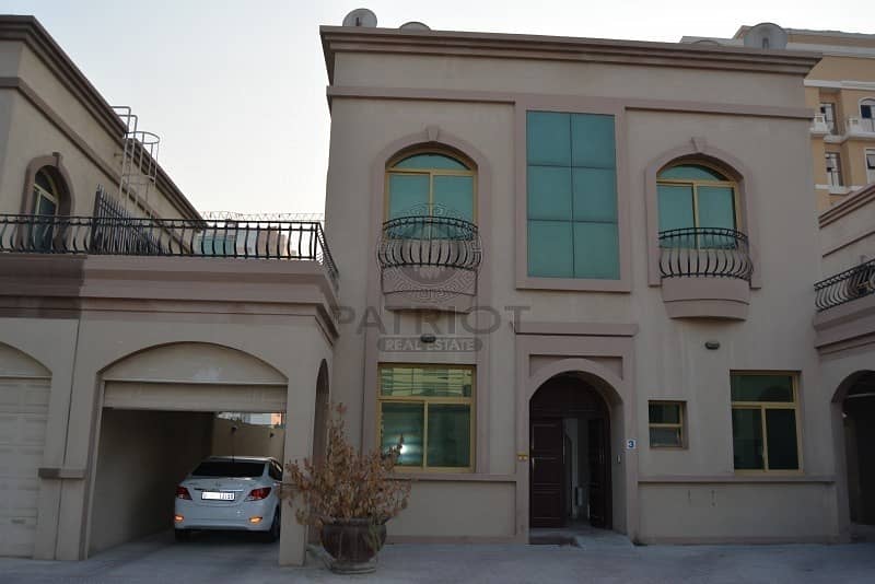 Hot deal Renovated 4BR compound villa in Al Barsha one