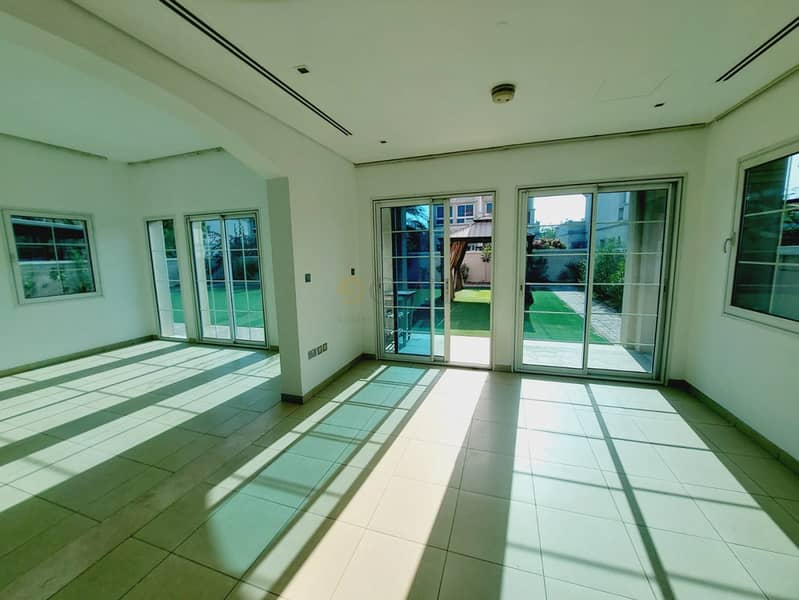 Park Facing|Spacious|Walking Distance to Arcadia - Image 22