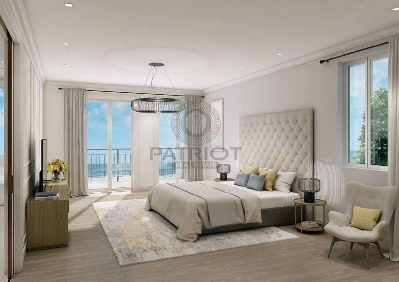 Water Front Living In A Privileged Location Water Front Living In A Privileged Location