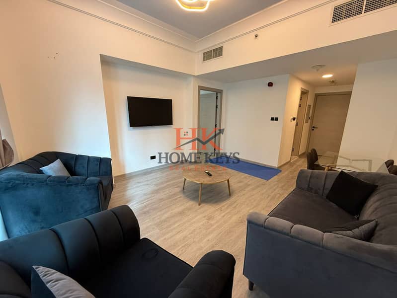 Inviting 1 BHK Fully Furnished Apartment | |Free Chiller Wifi & Cleaning || Close Metro Access - Image 7