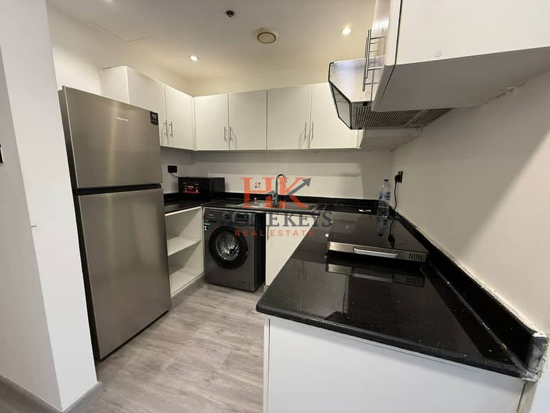 Inviting 1 BHK Fully Furnished Apartment | |Free Chiller Wifi & Cleaning || Close Metro Access - Image 8