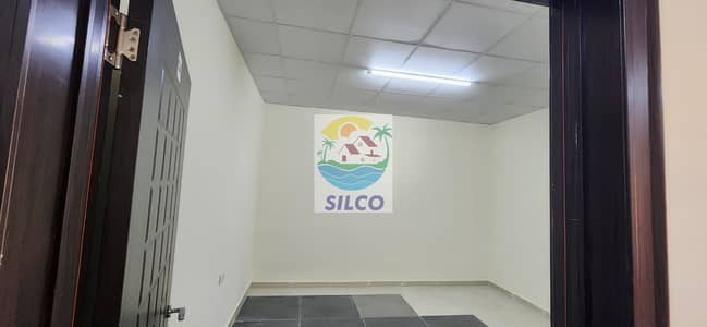 Labour Camp for Rent in Musaffah, Abu Dhabi - WhatsApp Image 2025-10-23 at 06.33. 58 (1). jpeg Labour Camp for Rent in Musaffah, Abu Dhabi - WhatsApp Image 2025-10-23 at 06.33. 58 (1). jpeg