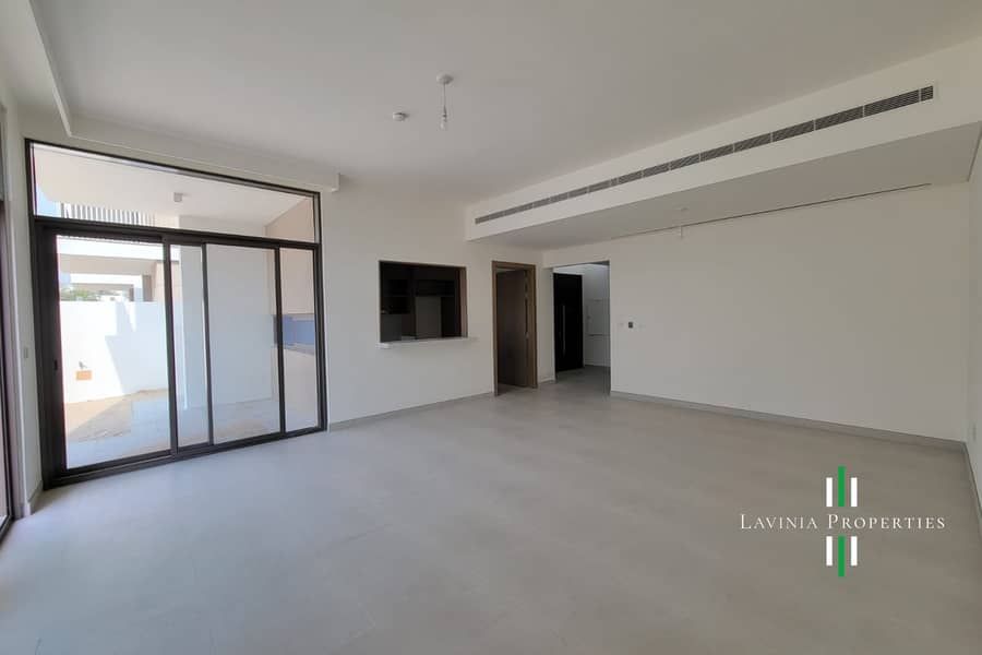 Semi-Detached Villa | Brand New | Single Row - Image 8