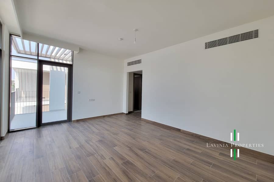 Semi-Detached Villa | Brand New | Single Row - Image 10