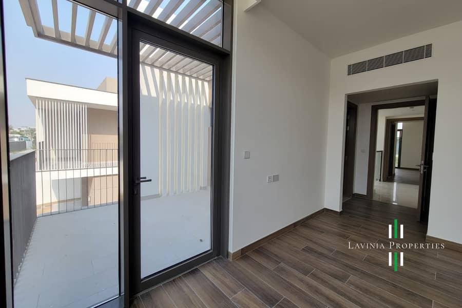 Brand new / Single row / Semi Detached Villa - Image 10