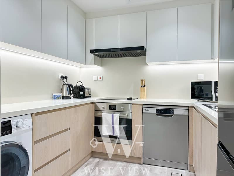 Sea + Atlantis View | 12 Cheques | Fully Upgraded - Image 12