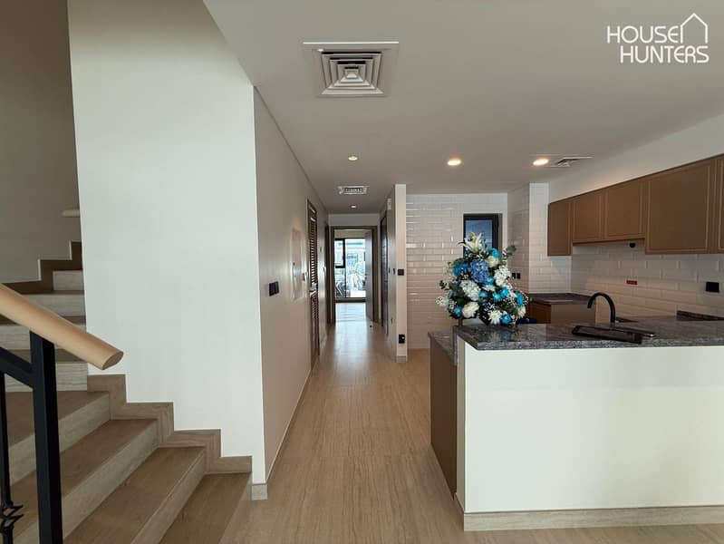 3 Bed Luxury Villa | Park Backing | Ready Now