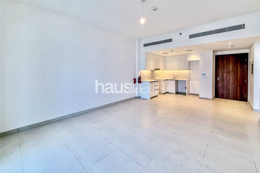 Burj Al Arab View | Never Lived In | Vacant Now