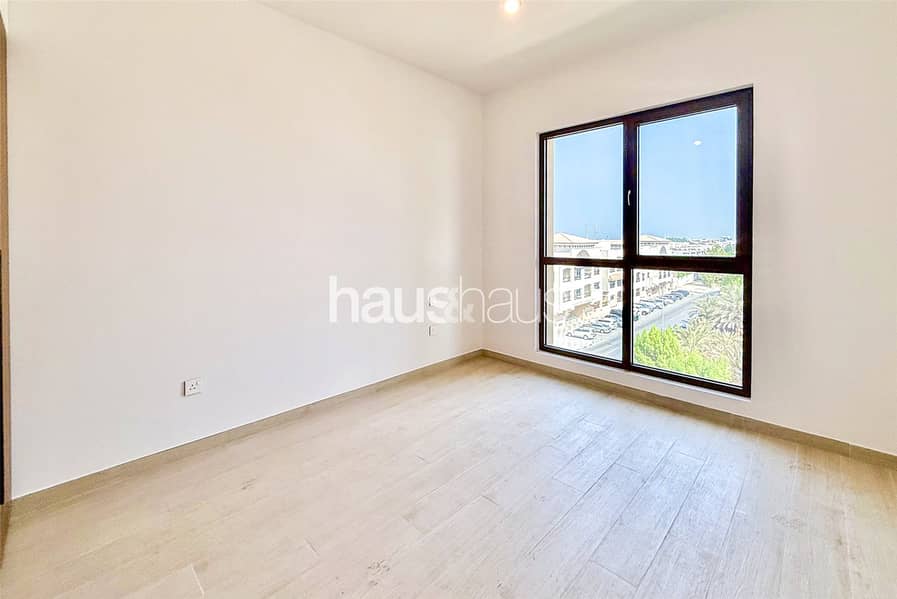 Burj Al Arab View | Never Lived In | Vacant Now - Image 13