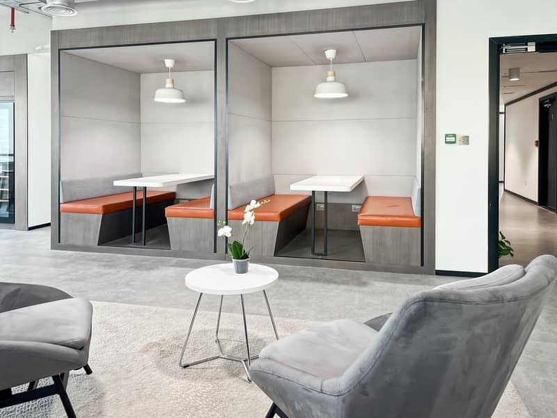 5 Regus_Dubai, HDS Tower_UAE_Centre 6574_Business Lounge 2. jpg