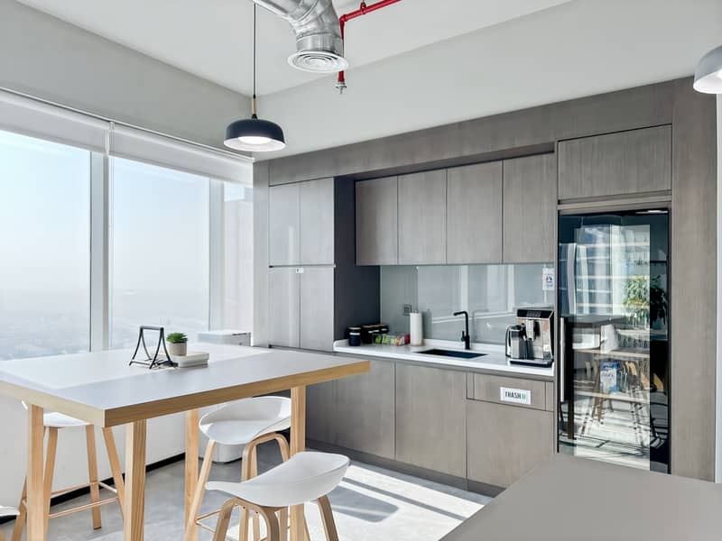 9 Regus_Dubai, HDS Tower_UAE_Centre 6574_Refresh. jpg