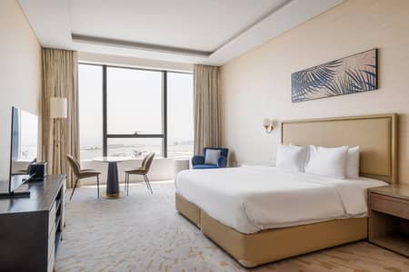 Studio for Rent in Palm Jumeirah, Dubai - Sea View | Furnished | Flexible Terms