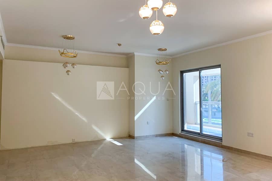 DOWNTOWN DUPLEX | HUGE LAYOUT | PRIVATE GARDEN DOWNTOWN DUPLEX | HUGE LAYOUT | PRIVATE GARDEN