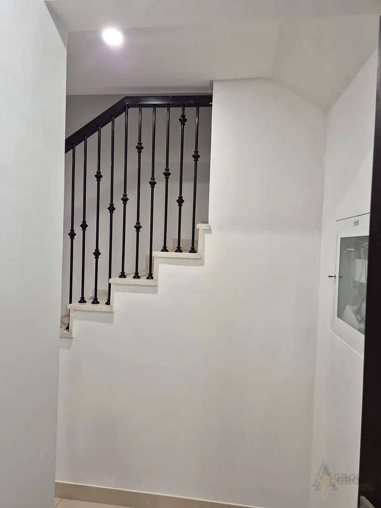 Vacant now | 2 Bed villa for rent | Close to pool