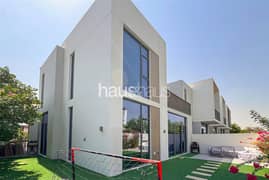 Opposite Pool + Park | Area Expert | VOT