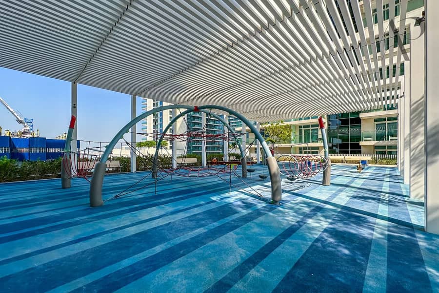 Luxury 3 Bedroom + Maid’s Room Apartment | Sunrise Bay Tower 1, Emaar Beachfront - Image 40