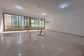 شقة في منطقة الكورنيش 3 غرف 99999 درهم - 13204079