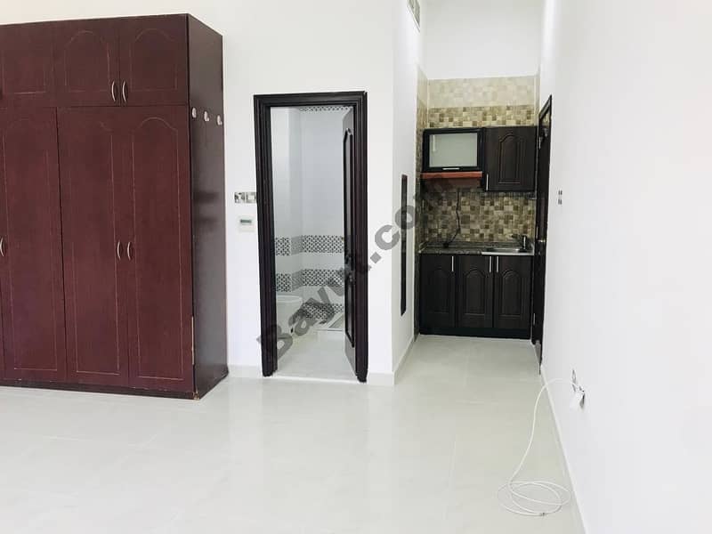 Квартира в Аль Мушриф，Аль Дафра Стрит, 1 спальня, 40000 AED - 4265979