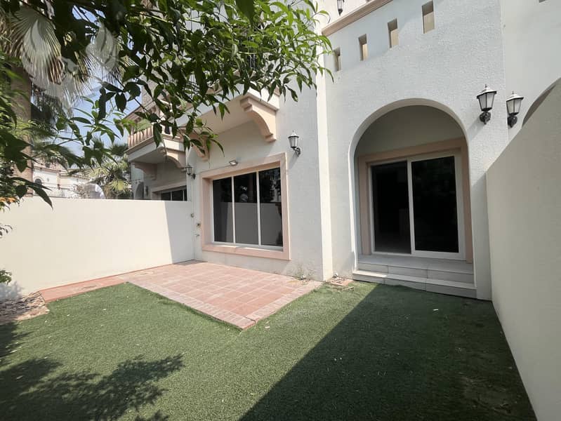 Vacant | Maids Room | Large Garden