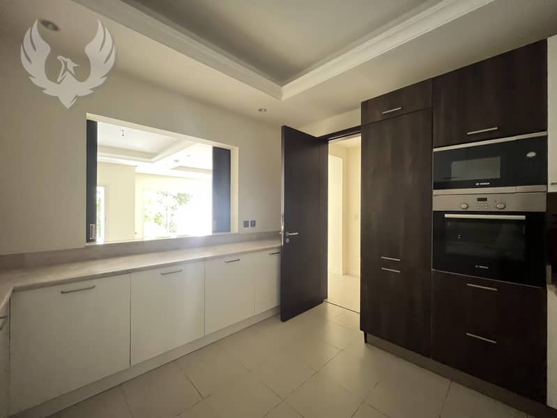 Vacant | Maids Room | Large Garden - Image 6