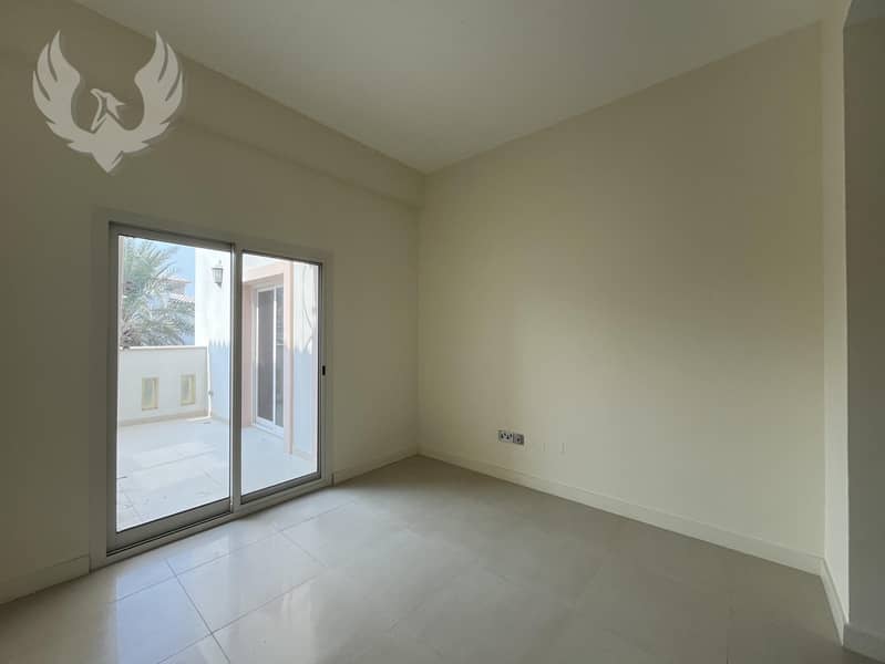 Vacant | Maids Room | Large Garden - Image 13