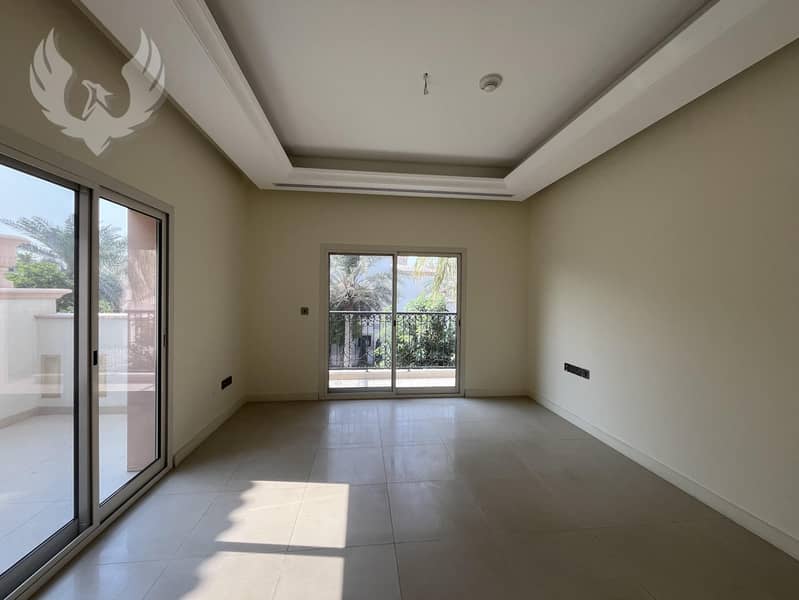 Vacant | Maids Room | Large Garden - Image 15