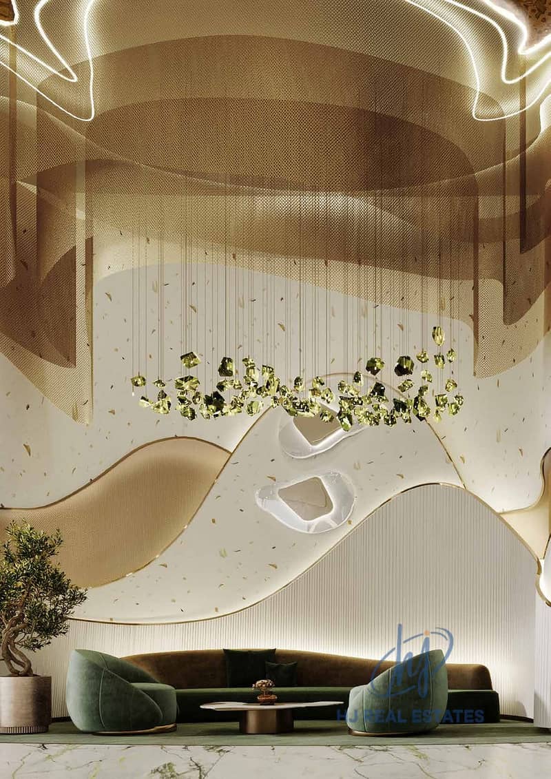 Canal Crown: Waterfront Luxury Living l Biggest Studio in the building - Image 8