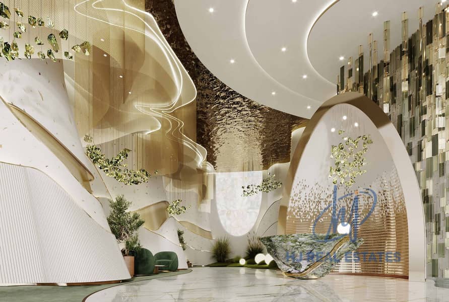 Canal Crown: Waterfront Luxury Living l Biggest Studio in the building - Image 9