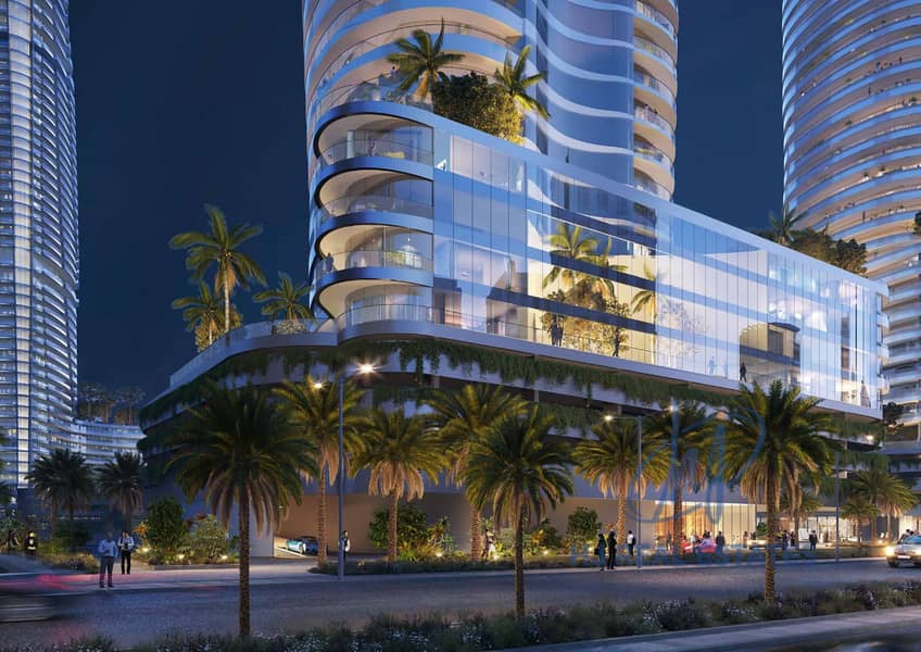 Canal Crown: Waterfront Luxury Living l Biggest Studio in the building - Image 11