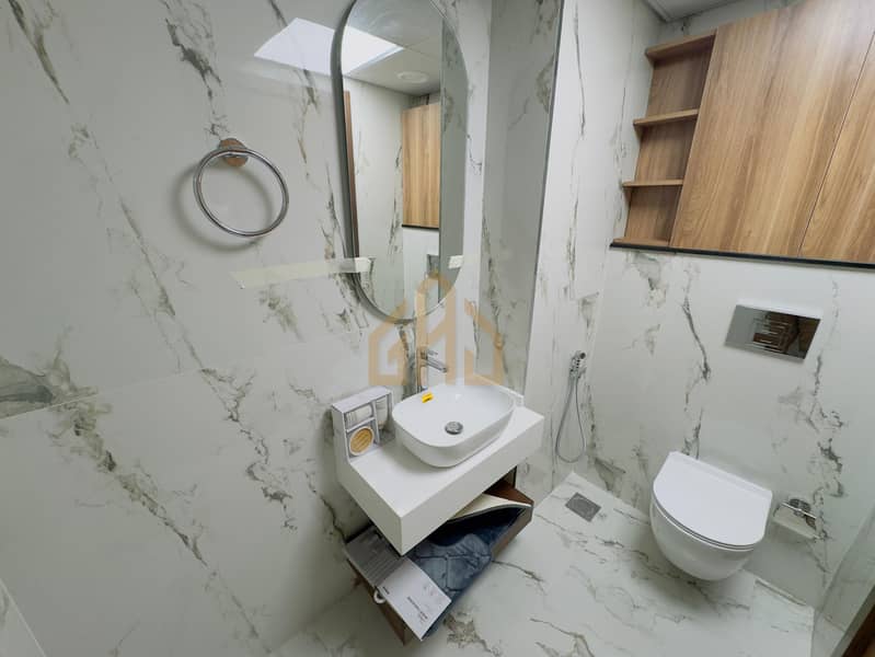 STUDY ROOM| NR TO CIRCLE MALL| 80% ON HANDOVER - Image 5