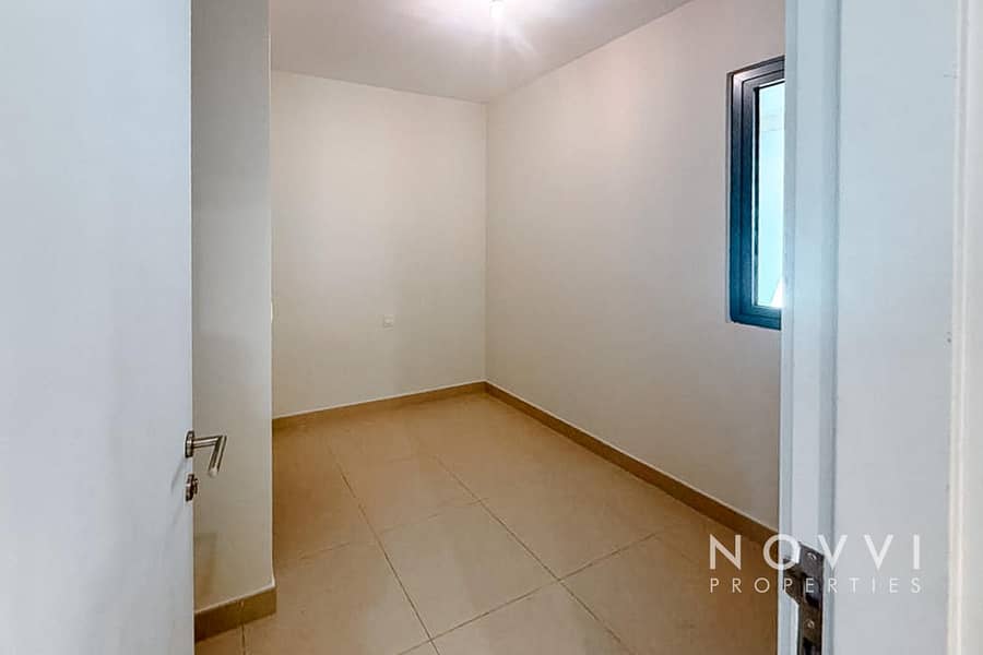 Ready to View | Near the Pool | Well Maintained - Image 6