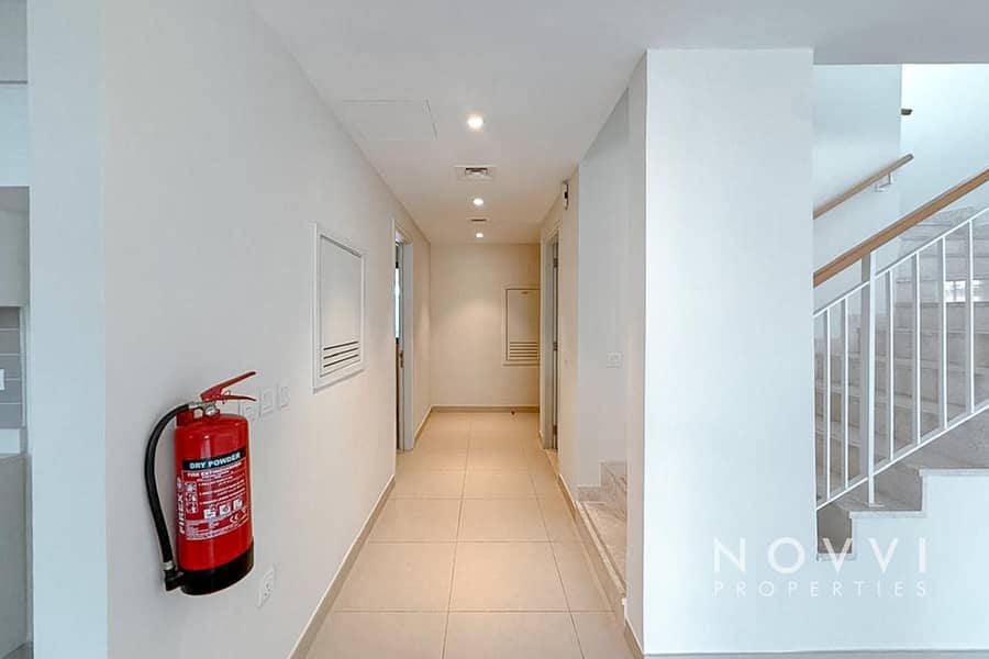 Ready to View | Near the Pool | Well Maintained - Image 10