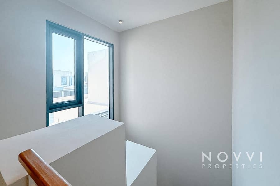 Ready to View | Near the Pool | Well Maintained - Image 14