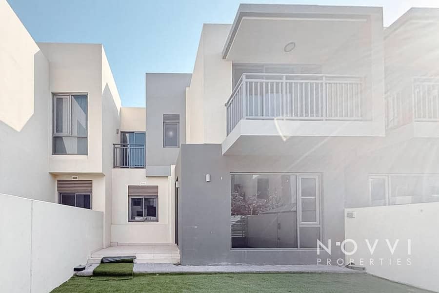 Ready to View | Near the Pool | Well Maintained - Image 18