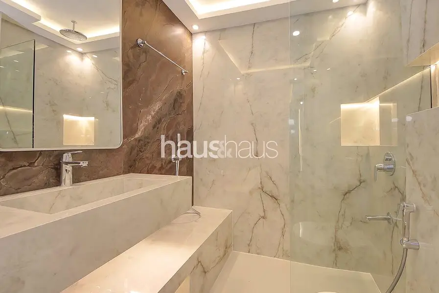 Fully Upgraded | Spacious | Designer Touches