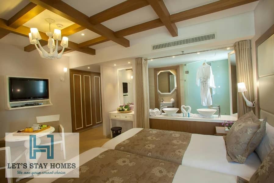 Premium | Spacious | Kitchen | Beach Access | Metro I Free Cleaning | All Amenities Included