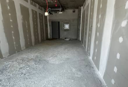 Office for Rent in Business Bay, Dubai - Shell and Core | Prime Location | Community View
