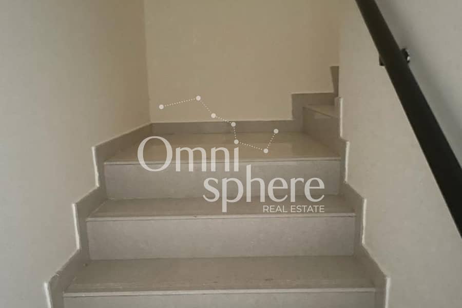 Middle Corner | Big Plot | Ready to Move in - Image 8