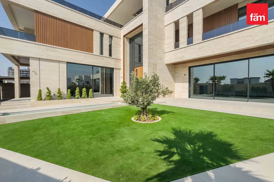 Ultra Luxurious Finishes | Basment | Grand Corner.