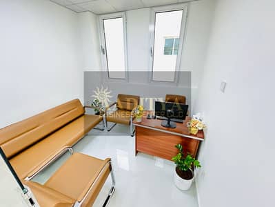 Office para en Alquiler en Deira, Dubai - 14df7cb0-4245-4f5c-a469-c857baff2afc. jpg Office para en Alquiler en Deira, Dubai - 14df7cb0-4245-4f5c-a469-c857baff2afc. jpg