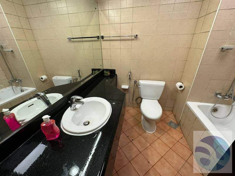 Full Furnished Studio ! Upgraded ! BLD 94 - Image 13