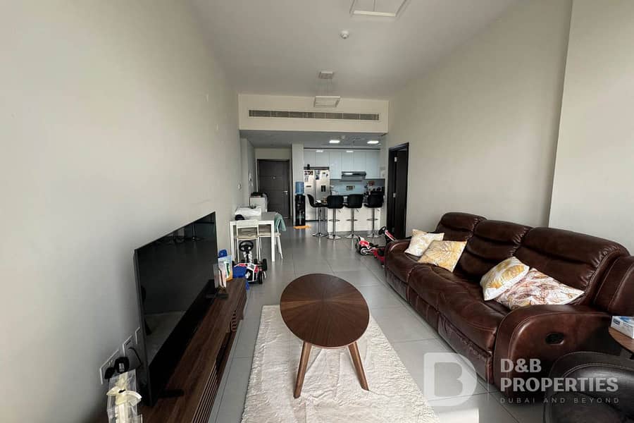 Spacious Layout | Vacant | Prime Location - Image 6