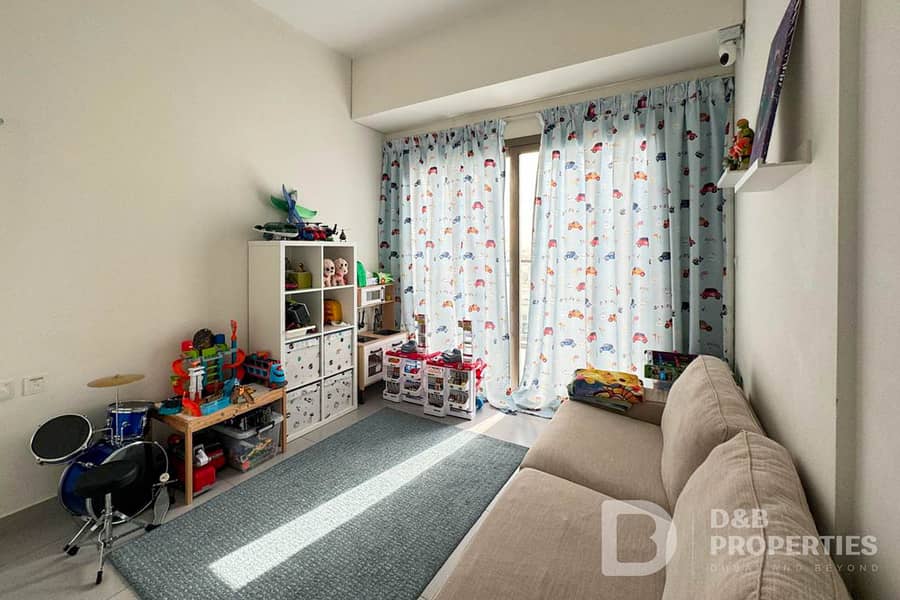 Spacious Layout | Vacant | Prime Location - Image 13