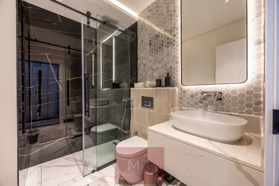 Unique Designer 1BR | High Floor | Private Jacuzzi | The Terraces Marasi Drive - Image 17