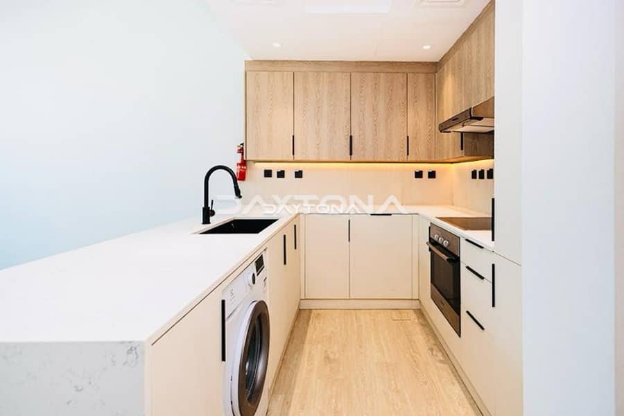 Photo inspiration: Fresh Look at Luxury Upgrades Converted To 1Br High Roi Skyline View