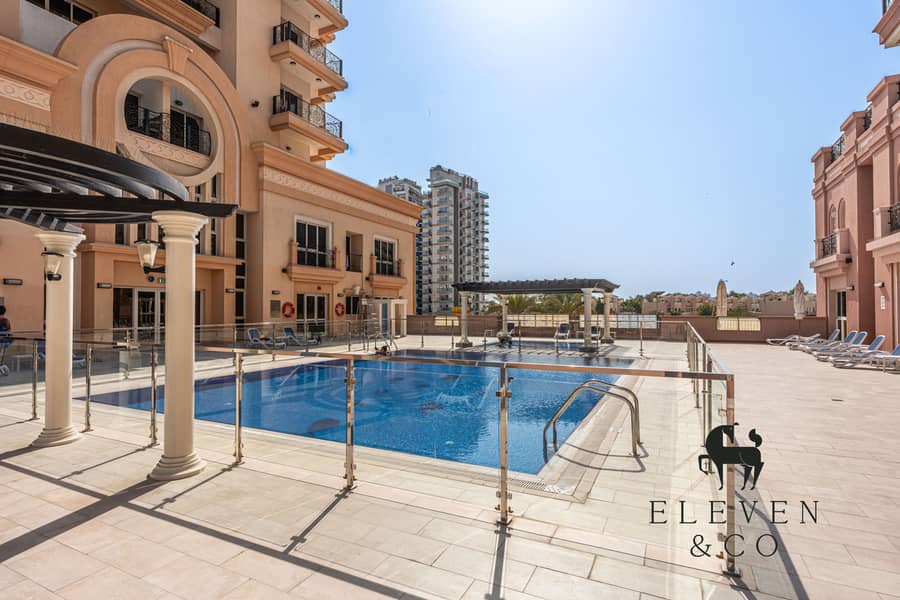 Community Views | Vacant | High floor - Image 8