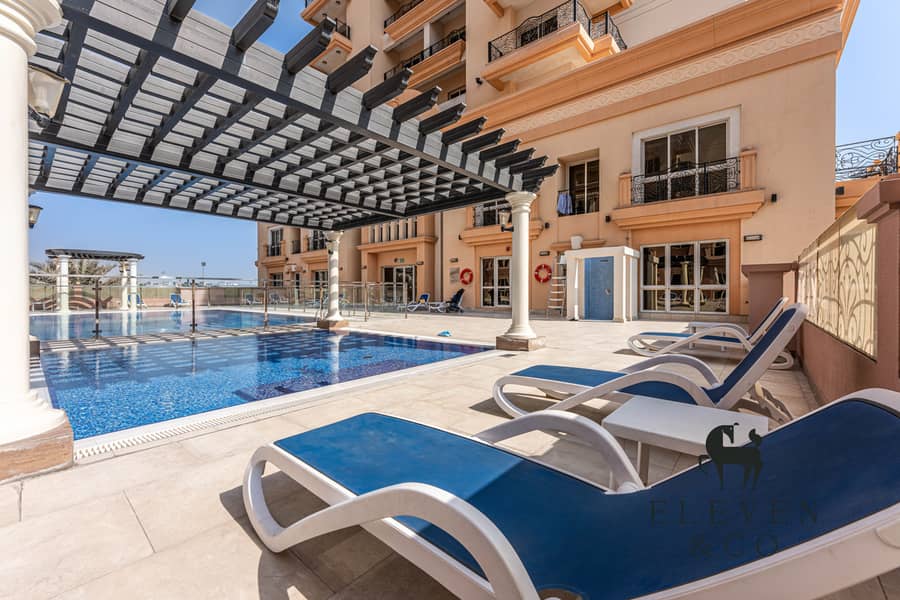 Community Views | Vacant | High floor - Image 9