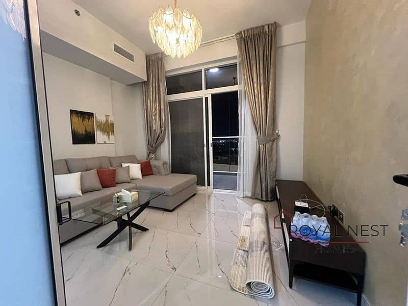 Fully Furnished | Spacious Living | Middle Floor